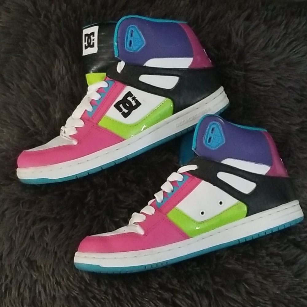 Women's DC skate shoes